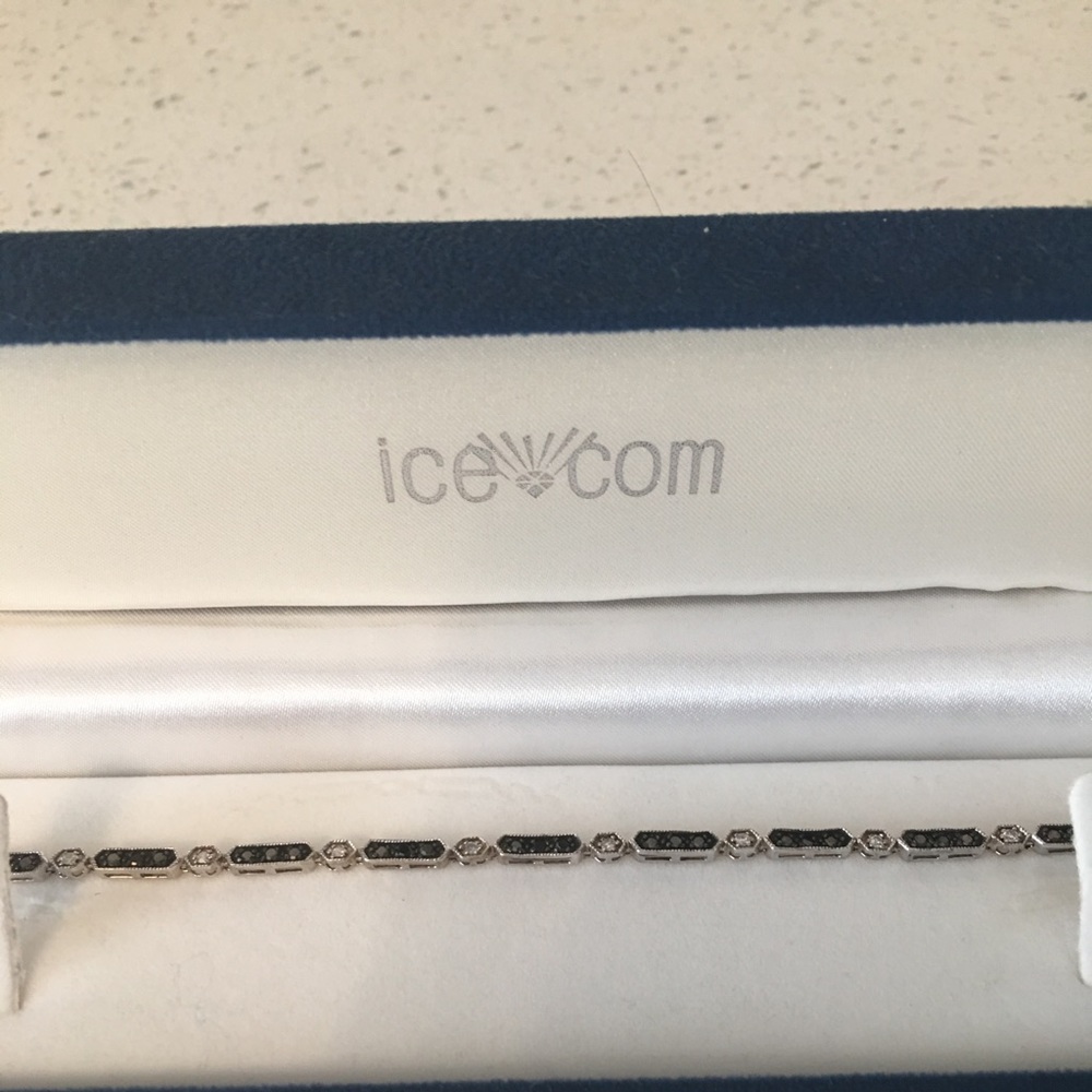 Sterling silver bracelet with gems